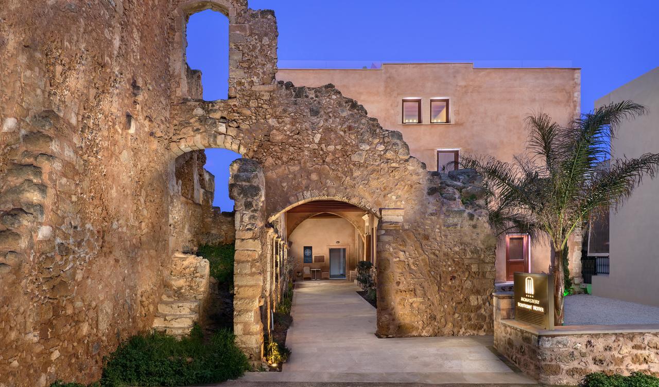Madonna Del Mare Hotel Chania  ภายนอก รูปภาพ